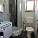 Apartment Natasa Nino Jezera, Murter