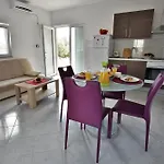 Apartment Natasa Nino Jezera, Murter