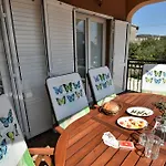 Natasa Nino Jezera, Murter Apartment *