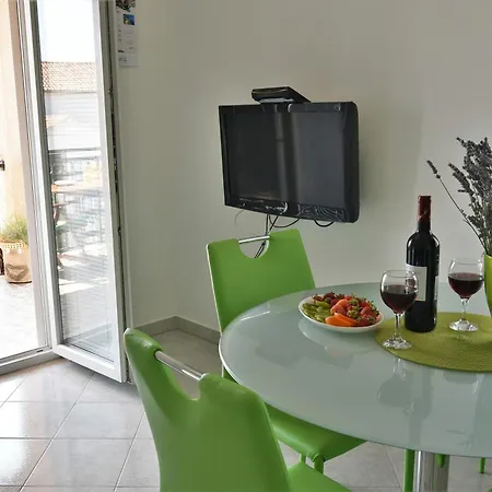 Apartment Natasa Nino Jezera, Murter Jezera