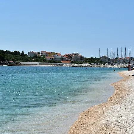 Natasa Nino Jezera, Murter Appartement