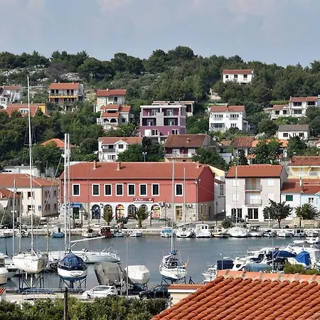 Appartement Natasa Nino Jezera, Murter