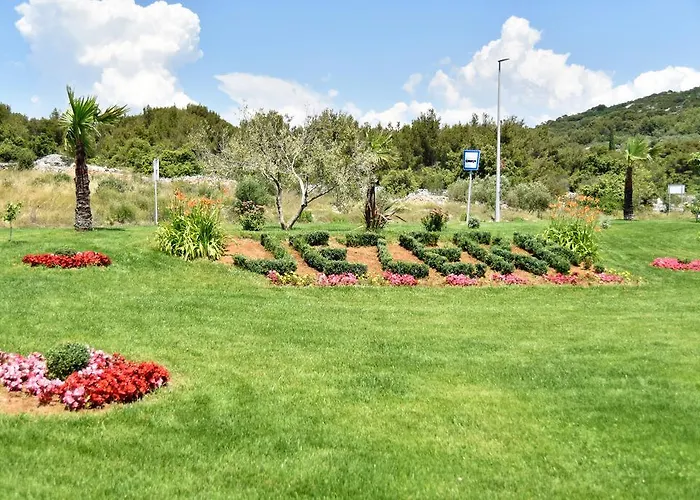 Natasa Nino Jezera, Murter Jezera