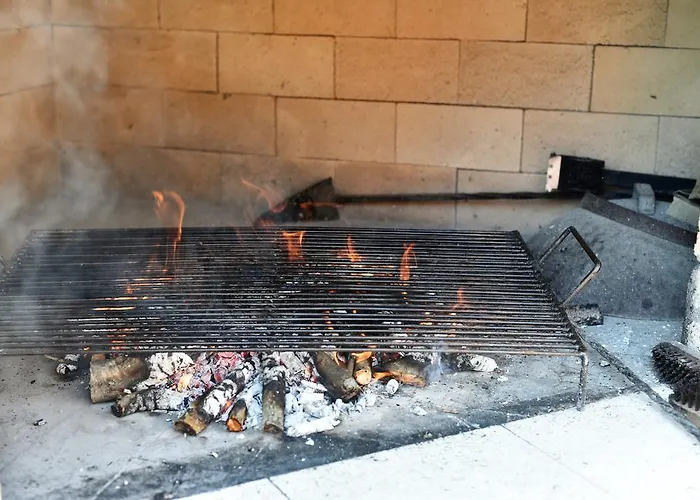 Natasa Nino Jezera, Murter * Jezera