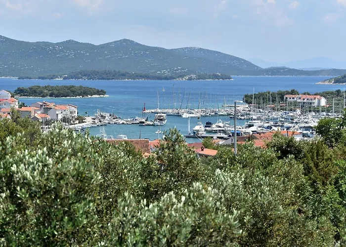 Natasa Nino Jezera, Murter *